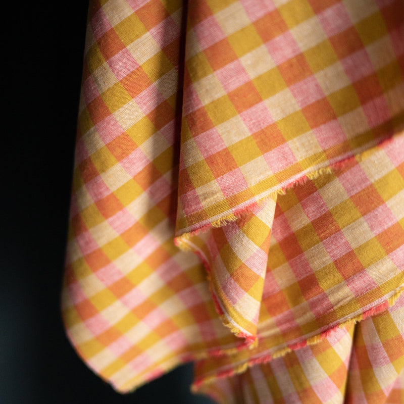 Cotton & Linen Blend in Rhubarb & Custard | Merchant & Mills designer sewing fabric | Stitch Piece Loop | Online Fabric & Sewing Supplies | A carefully curated range   focusing on ethically produced & sustainable fabrics of the highest quality, perfect for the modern & considered sewist’s memade wardrobe | Australia