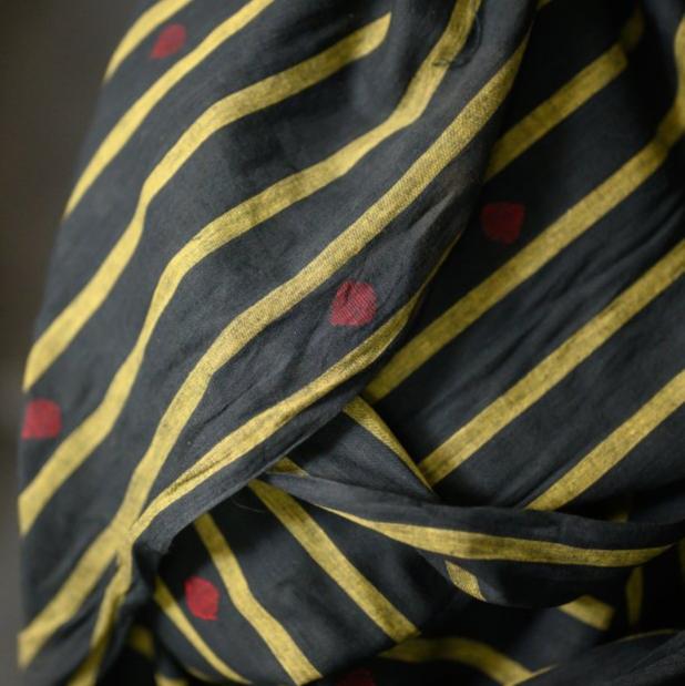 Aerial Balloon Jamdani Handwoven Cotton | Merchant & Mills designer sewing fabric | Stitch Piece Loop | Online Fabric Store | Dressmaking Fabrics | Designer sewing fabrics & supplies for the Modern Maker | Garment Fabric | Australia