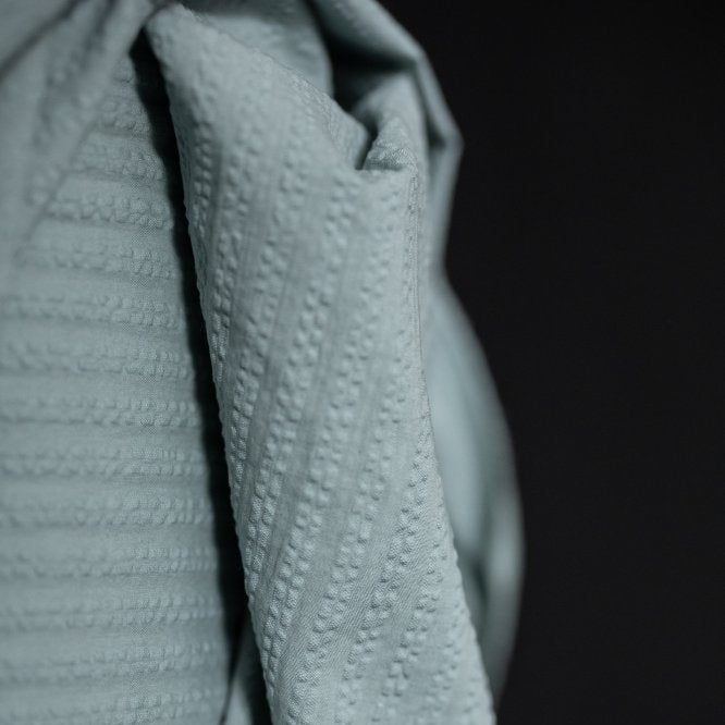 Organic Cotton Seersucker in Cloud Cover | Merchant & Mills designer sewing fabric | Stitch Piece Loop | Online Fabric Store | Dressmaking Fabrics | Designer sewing fabrics & supplies for the Modern Maker | Garment Fabric | Australia