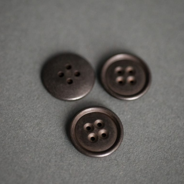 Simple Button 23mm | Merchant & Mills designer sewing fabric & goods | Stitch Piece Loop Australia