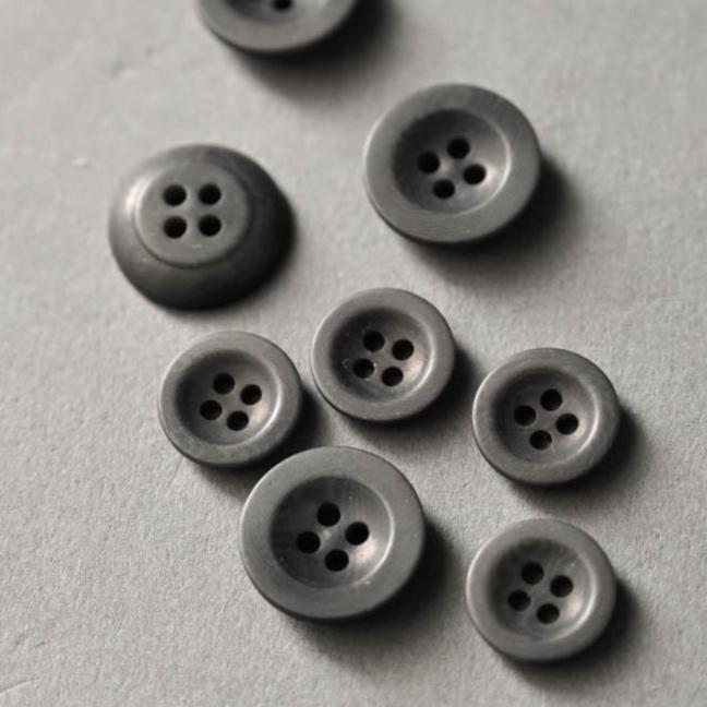 Corozo Buttons 14mm - Grey